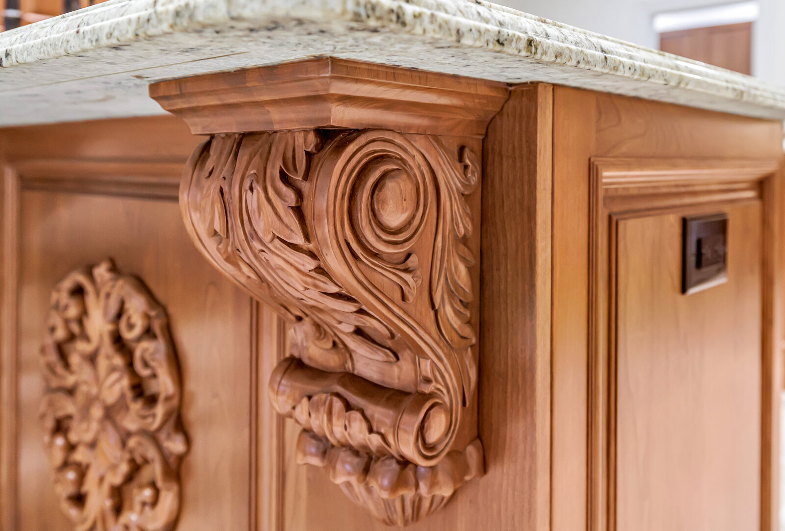 Carved corbel bracket
