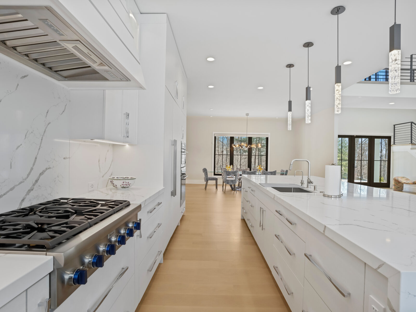 Range wall with a consistent sprayed finish